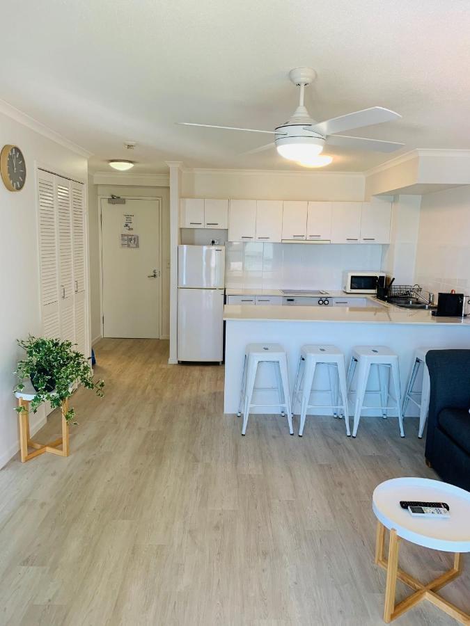 Emerald Sands Holiday Apartments เซิร์ฟเฟอร์สพาราไดซ์ ภายนอก รูปภาพ