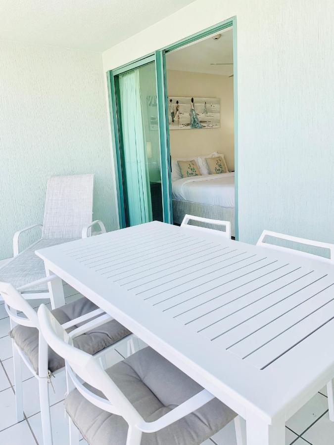 Emerald Sands Holiday Apartments เซิร์ฟเฟอร์สพาราไดซ์ ภายนอก รูปภาพ