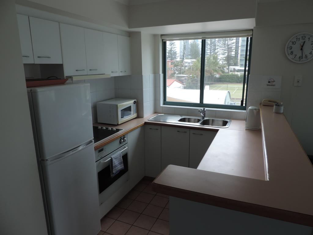 Emerald Sands Holiday Apartments เซิร์ฟเฟอร์สพาราไดซ์ ภายนอก รูปภาพ