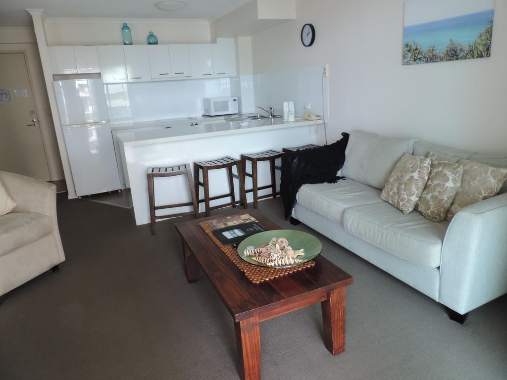 Emerald Sands Holiday Apartments เซิร์ฟเฟอร์สพาราไดซ์ ภายนอก รูปภาพ