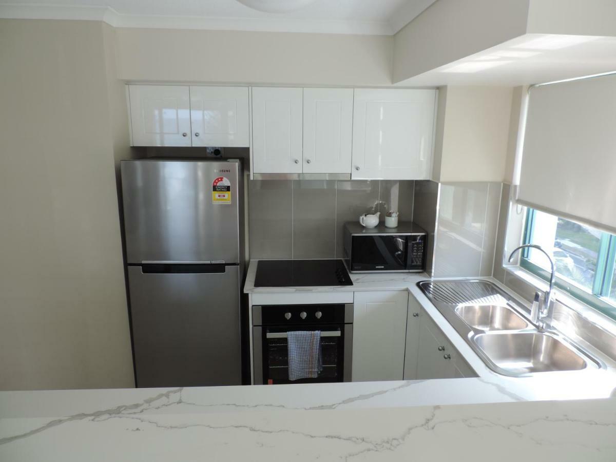 Emerald Sands Holiday Apartments เซิร์ฟเฟอร์สพาราไดซ์ ภายนอก รูปภาพ